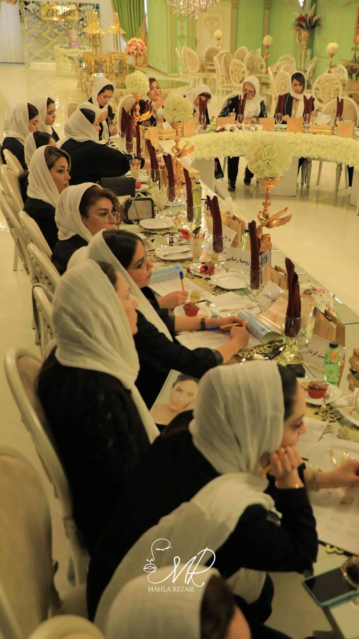 نمونه نتیجه پوست پس از پاکسازی حرفه‌ای